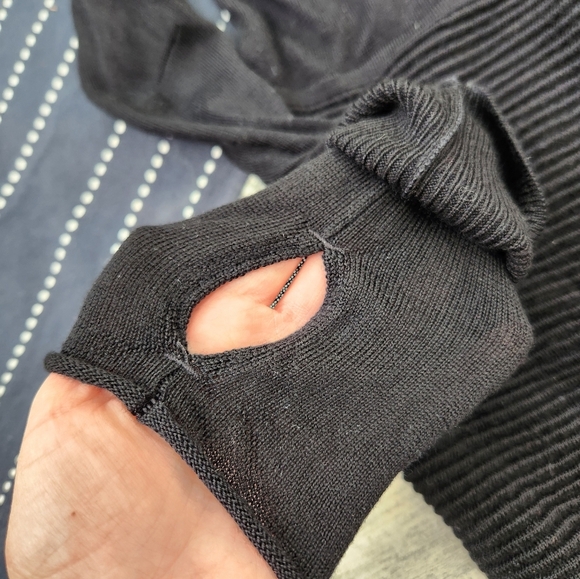 Lululemon Sit In Lotus Wrap II Merino Wool Cardigan Black Size 4 - Picture 7 of 10